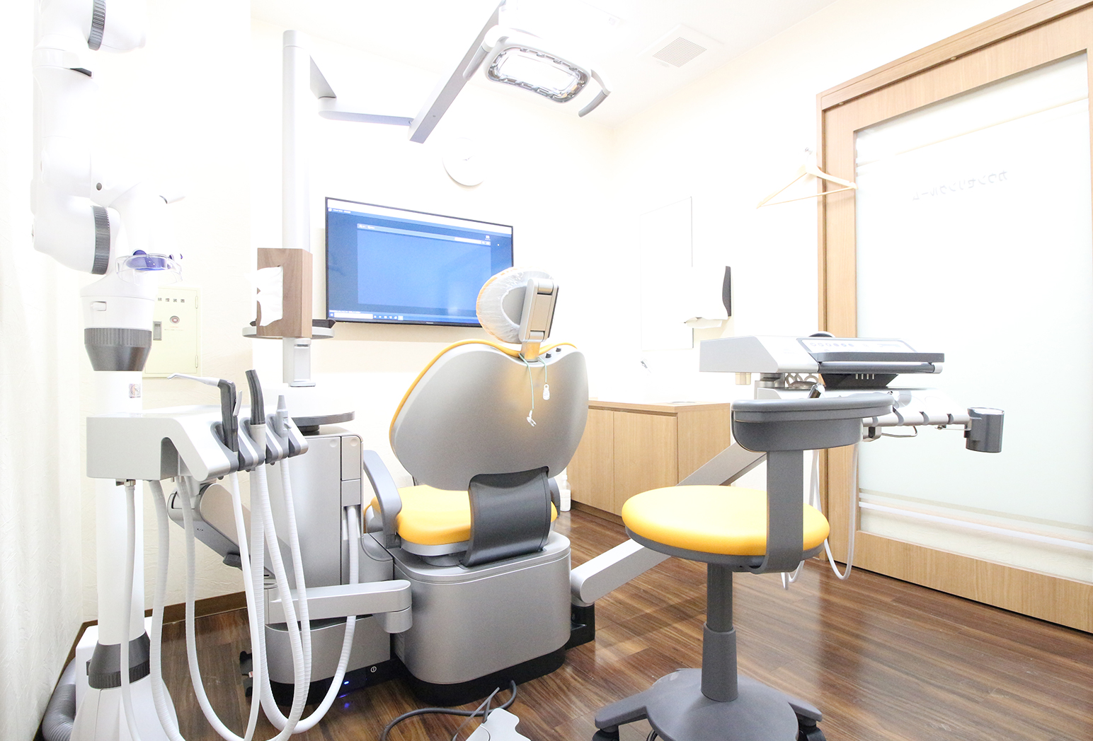 武庫元町・やまぐち歯科・個室診療室
